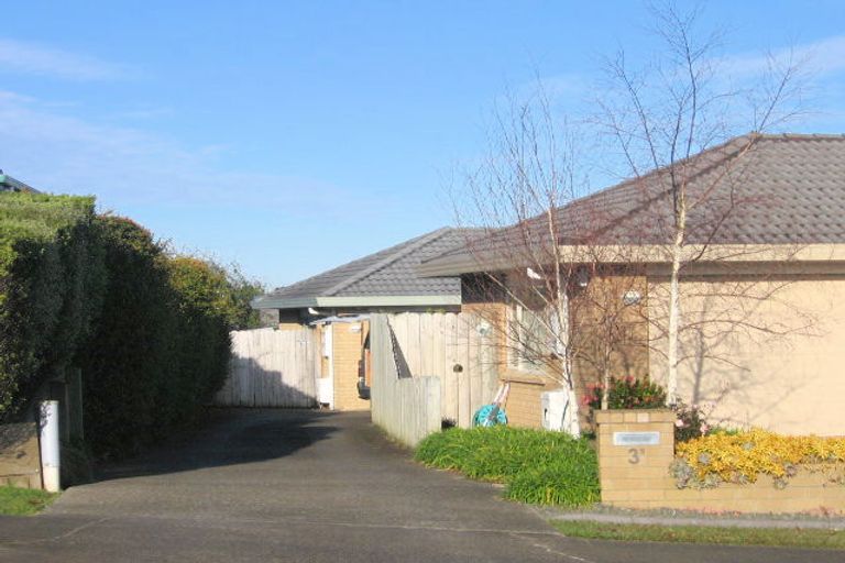 Photo of property in 2/3 Inagh Close, Dannemora, Auckland, 2016