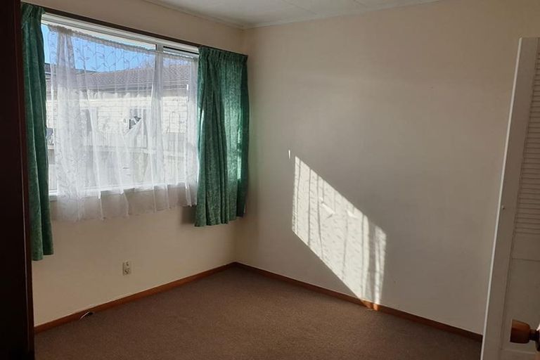 Photo of property in 21 Glennandrew Drive, Half Moon Bay, Auckland, 2012