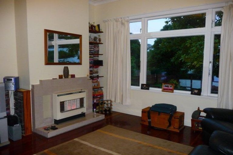 Photo of property in 145 Hataitai Road, Hataitai, Wellington, 6021