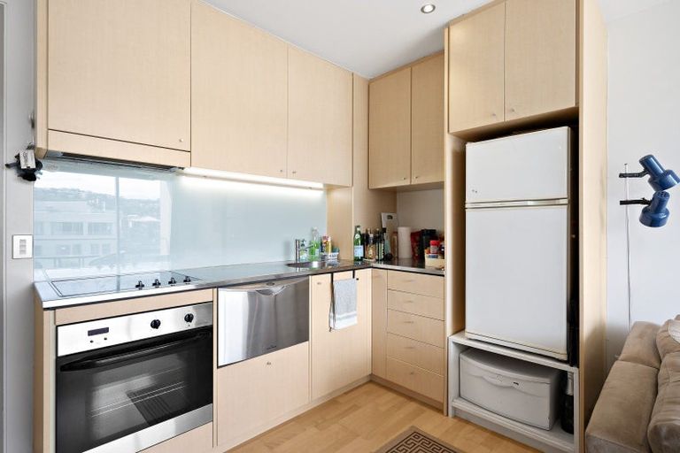 Photo of property in Sanctum Apartment, 10ua72 Ebor Street, Te Aro, Wellington, 6011