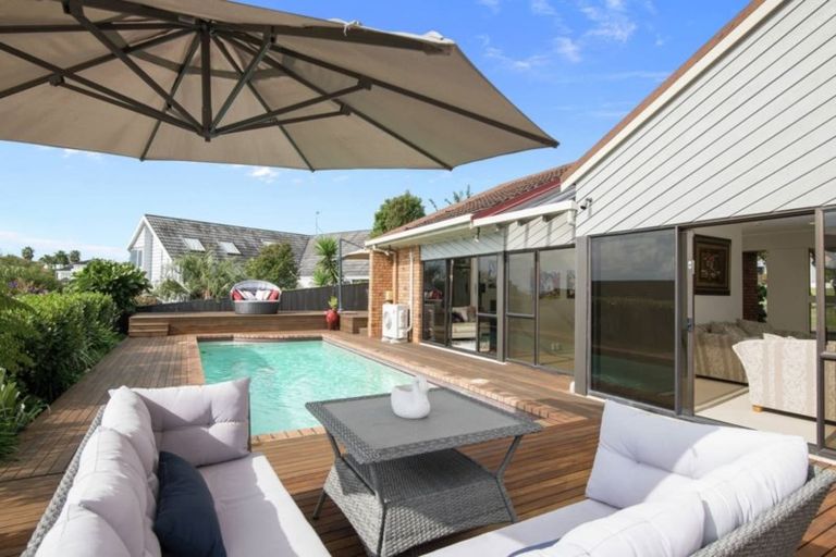 Photo of property in 64 Oliver Road, Eastern Beach, Auckland, 2012