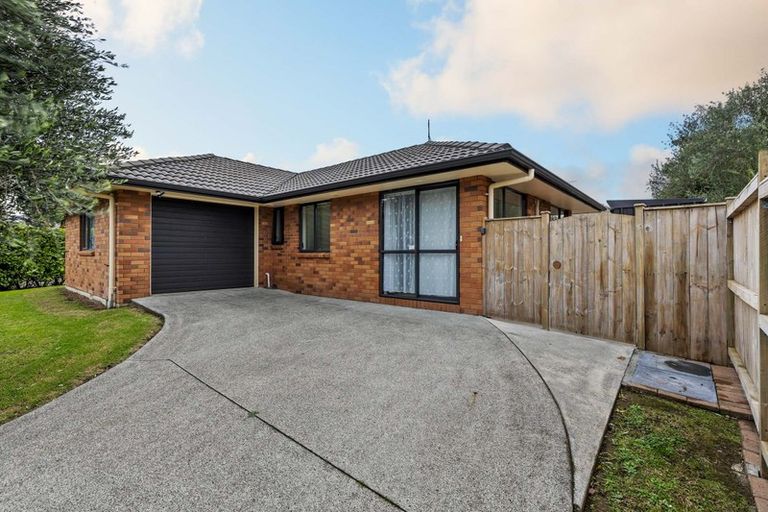 Photo of property in 4 Kippure Close, East Tamaki, Auckland, 2013