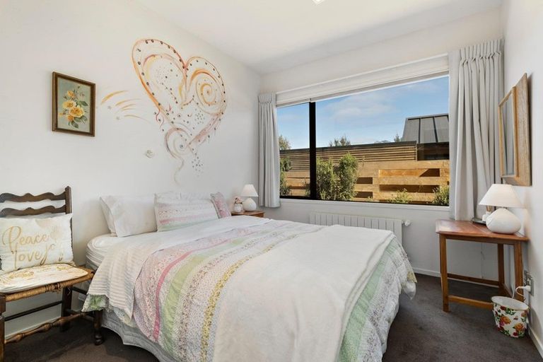 Photo of property in 8 Bretby Court, Jacks Point, Queenstown, 9371