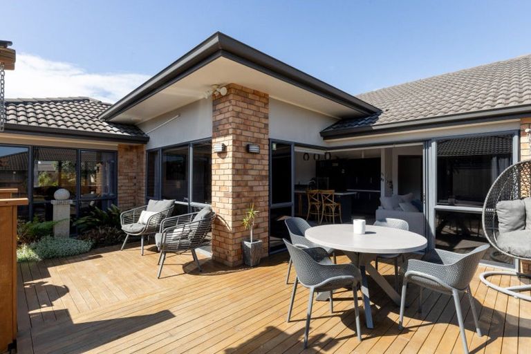 Photo of property in 582 Gloucester Road, Papamoa Beach, Papamoa, 3118