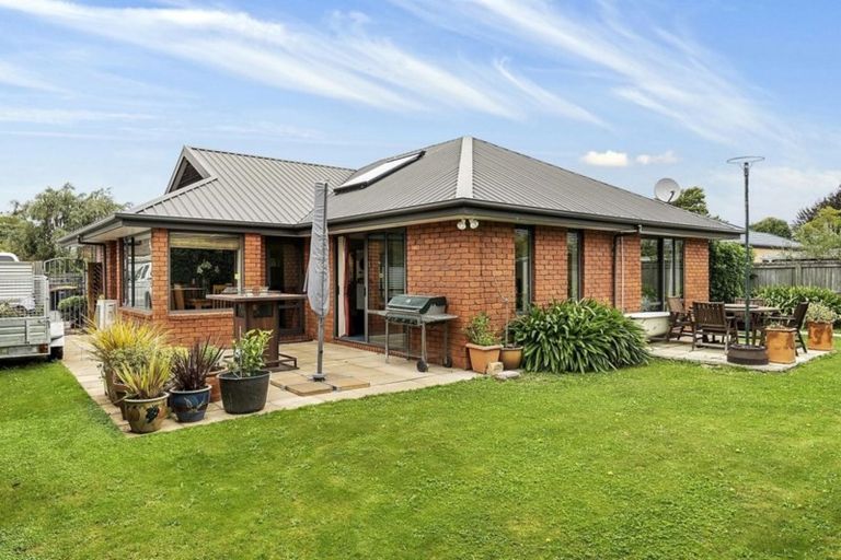 Photo of property in 841a Main North Road, Belfast, Christchurch, 8051