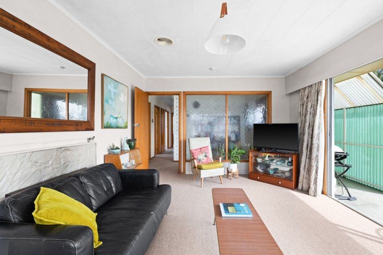 Photo of property in 153 Riverbend Road, Onekawa, Napier, 4110