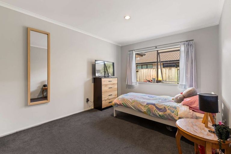 Photo of property in 102 Oriental Parade, Papamoa Beach, Papamoa, 3118