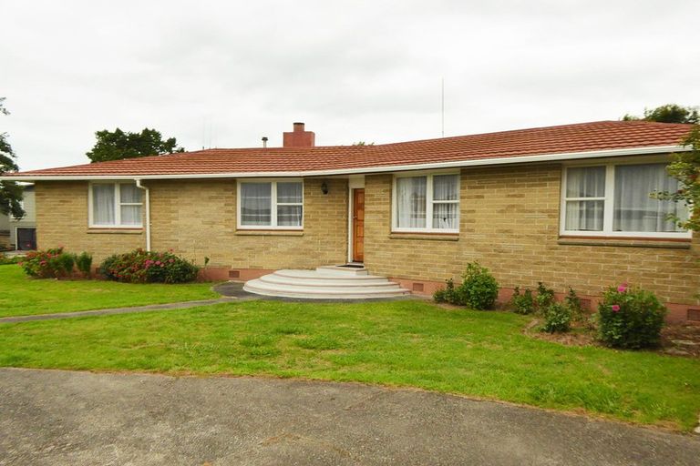 Photo of property in 7 Mahia Place, Kelvin Grove, Palmerston North, 4414