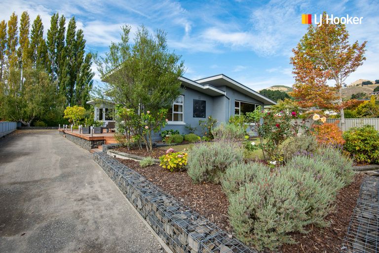 Photo of property in 61 Riccarton Road East, East Taieri, Mosgiel, 9024