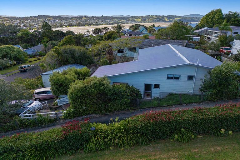 Photo of property in 10 Gerontius Lane, Snells Beach, 0920