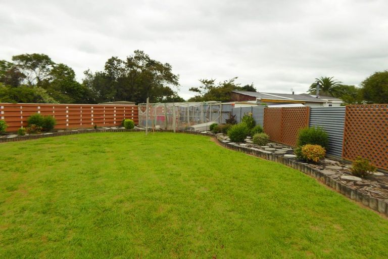 Photo of property in 7 Mahia Place, Kelvin Grove, Palmerston North, 4414