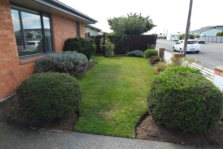 Photo of property in 136 Mcmurdo Street, Tinwald, Ashburton, 7700