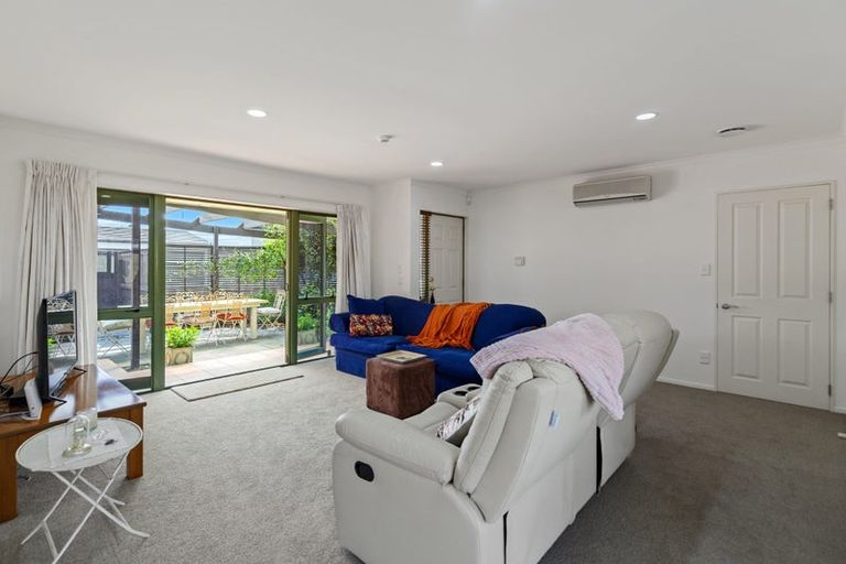 Photo of property in 15a Sandwich Road, St Andrews, Hamilton, 3200