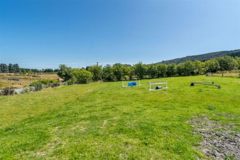 Photo of property in 38 Tara Hills Drive, North Taieri, Mosgiel, 9092