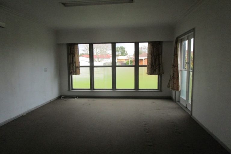 Photo of property in 28 King Edward Avenue, Papakura, 2110