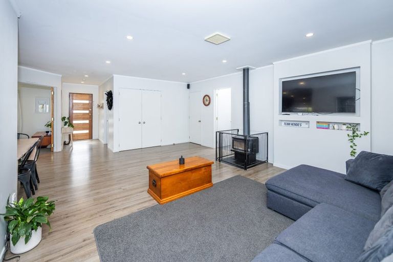 Photo of property in 33 Ayrshire Drive, Grandview Heights, Hamilton, 3200