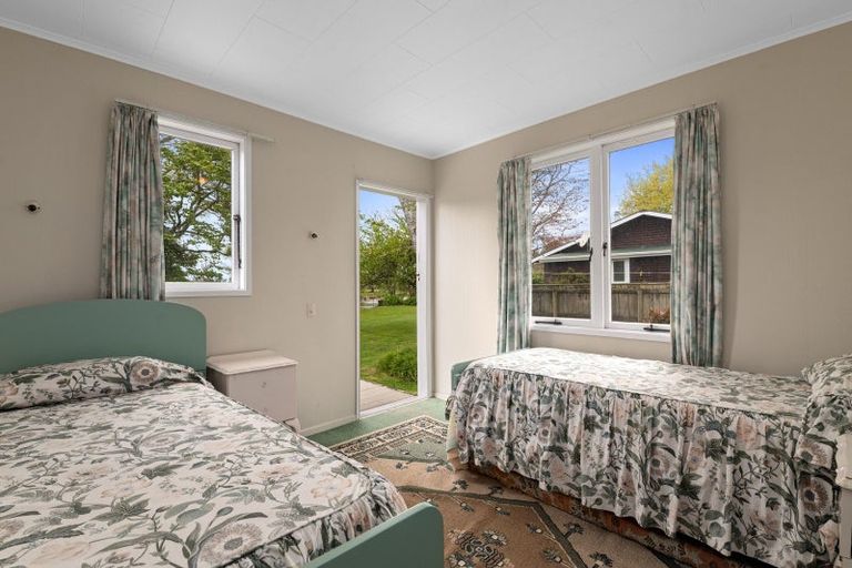 Photo of property in 40 Takinga Street, Mourea, Rotorua, 3074