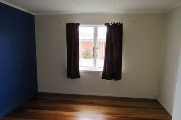 Photo of property in 34 Sackville Street, Fitzroy, New Plymouth, 4312