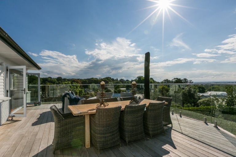 Photo of property in 11 Tainui Drive, Havelock North, 4130