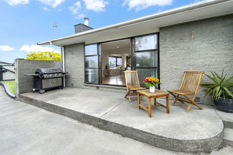 Photo of property in 27 Boston Avenue, Hornby, Christchurch, 8042