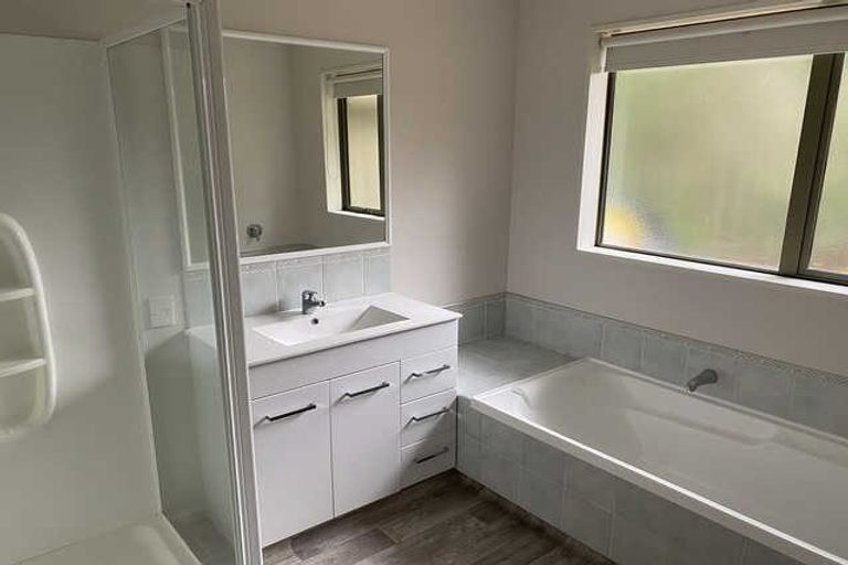 Photo of property in 28 Dufek Crescent, Wigram, Christchurch, 8042