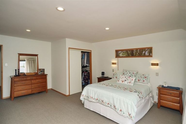 Photo of property in 63a Sandwich Road, Beckenham, Christchurch, 8023