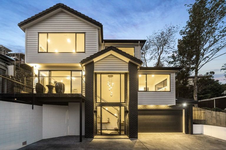 Photo of property in 44 Chatswood Grove, Chatswood, Auckland, 0626