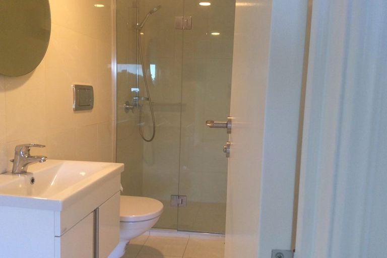 Photo of property in 36 Auld Street, Torbay, Auckland, 0630