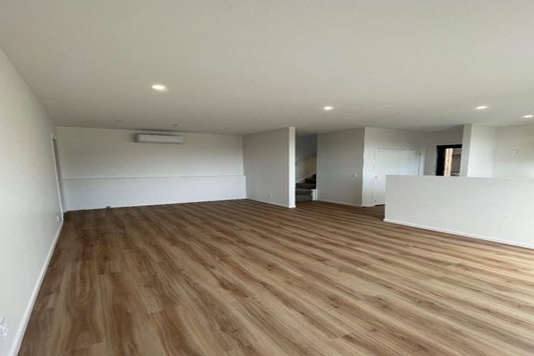 Photo of property in 12/33 Raukawa Street, Stokes Valley, Lower Hutt, 5019