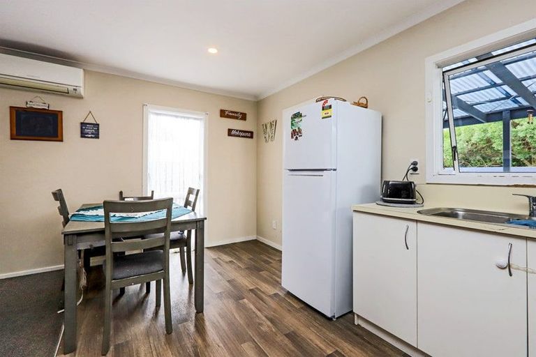 Photo of property in 18 Arklow Place, Flaxmere, Hastings, 4120