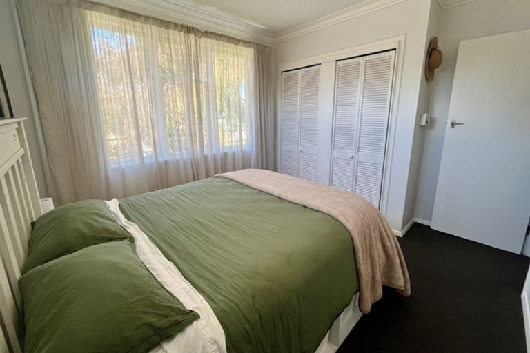 Photo of property in 72 Hikurangi Street, Trentham, Upper Hutt, 5018