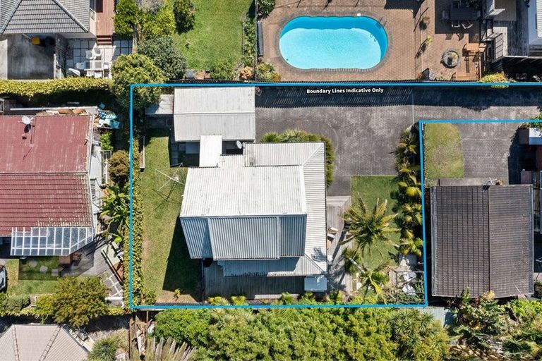 Photo of property in 44b Walton Street, Red Beach, 0932