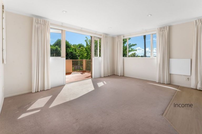 Photo of property in 57a Mellons Bay Road, Mellons Bay, Auckland, 2014