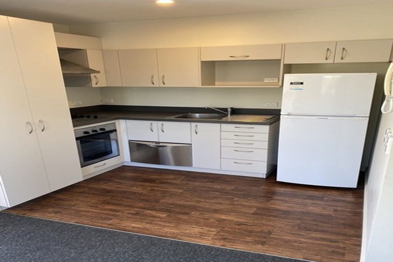 Photo of property in 6/30 Mathesons Road, Phillipstown, Christchurch, 8011