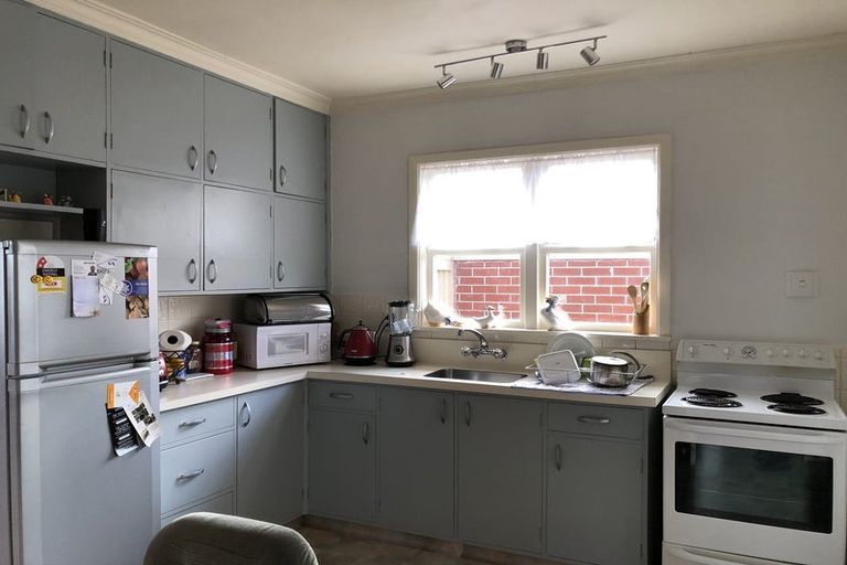 Photo of property in 22 Stanley Street, Levin, 5510