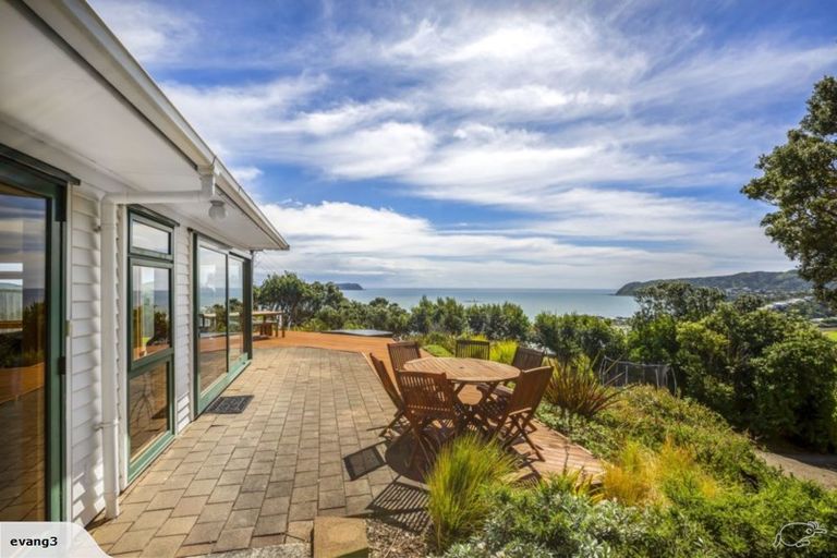 Photo of property in 21 Taupo Crescent, Plimmerton, Porirua, 5026