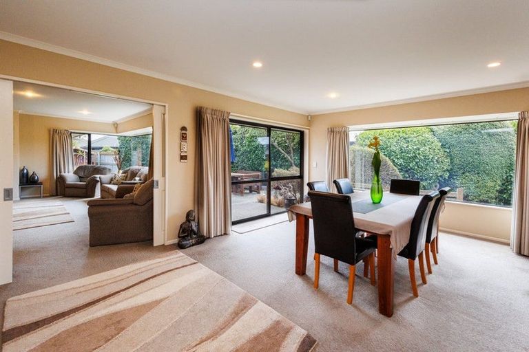 Photo of property in 36 Tennyson Avenue, Kelvin Grove, Palmerston North, 4414