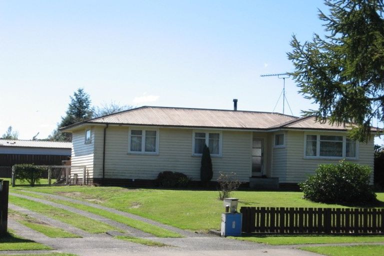 Photo of property in 182 Balmoral Drive, Tokoroa, 3420