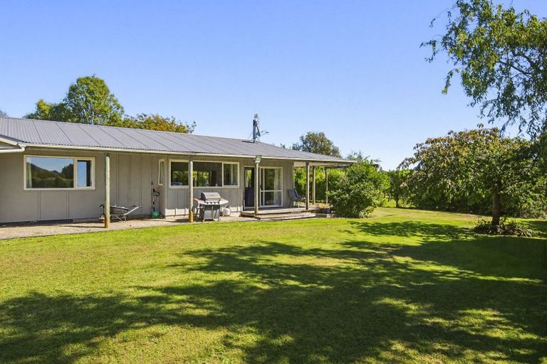 Photo of property in 63 South Manakau Road, Manakau, Otaki, 5583