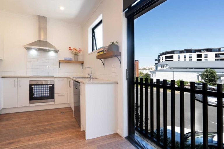 Photo of property in 12 Mayfly Lane, Hobsonville, Auckland, 0616