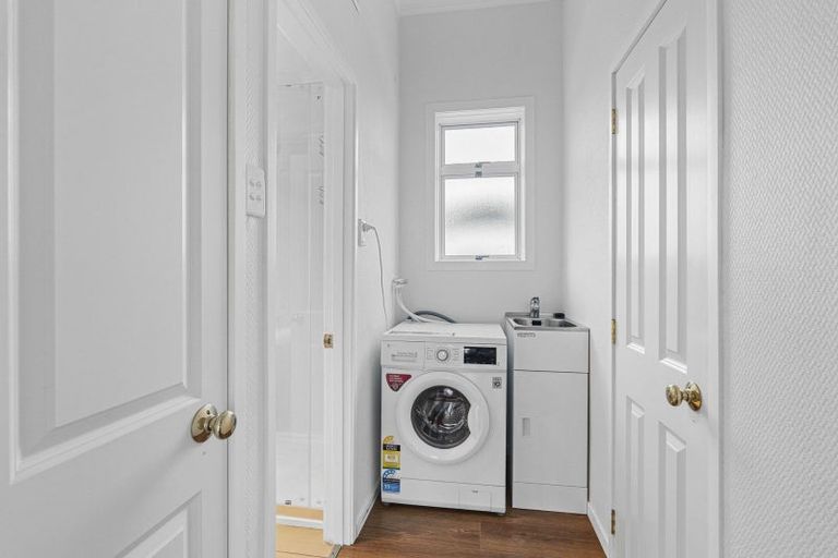 Photo of property in 7 Cutfield Street, Inglewood, 4330