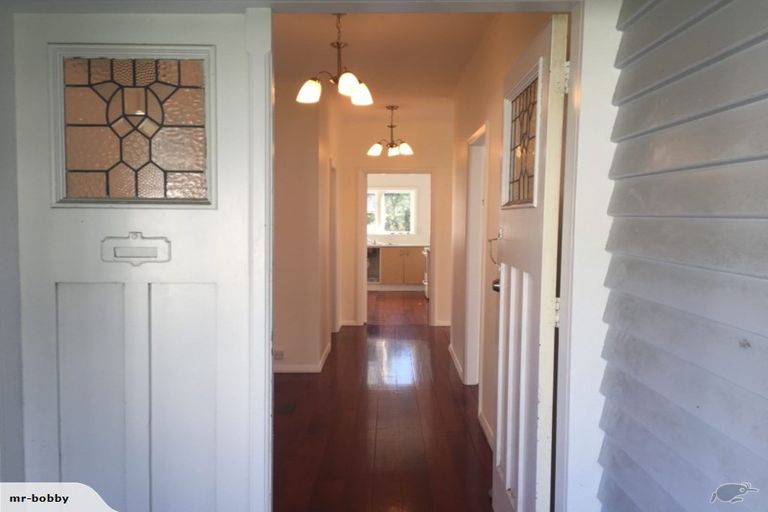 Photo of property in 27 Argentine Avenue, Miramar, Wellington, 6022