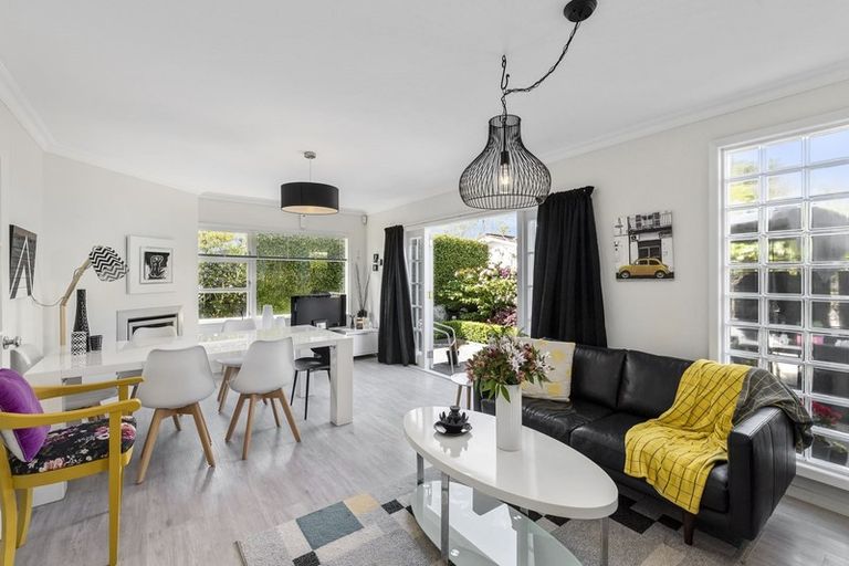 Photo of property in 7 Ngarara Road, Waikanae, 5036