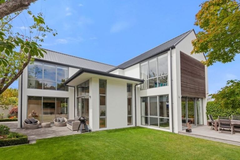 Photo of property in 50a Clyde Road, Ilam, Christchurch, 8041