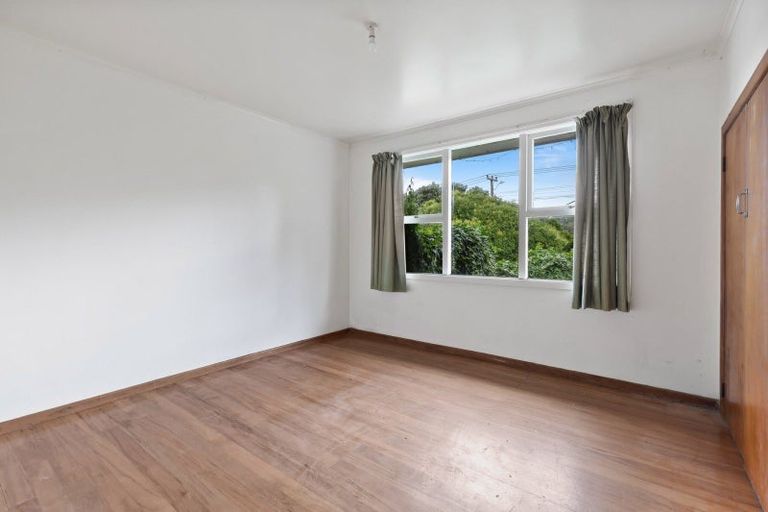 Photo of property in 44 Pine Avenue, Henderson, Auckland, 0612