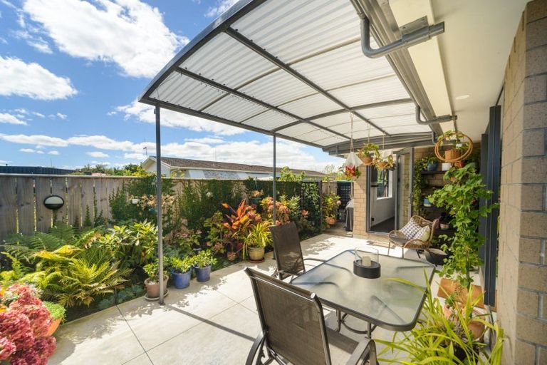 Photo of property in 43a Abraham Crescent, Milson, Palmerston North, 4414