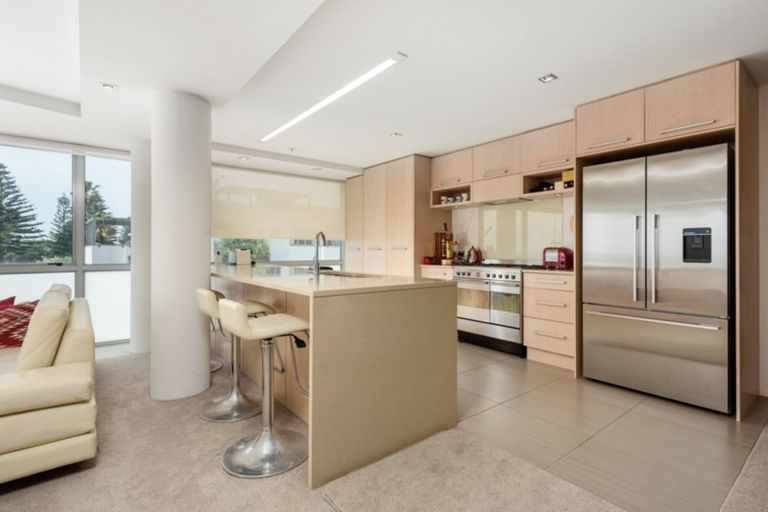 Photo of property in 4/50 Marine Parade, Mount Maunganui, 3116