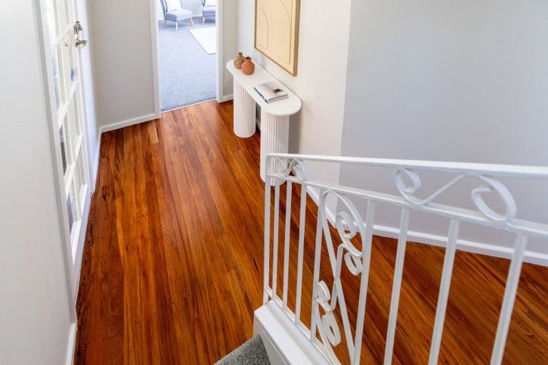 Photo of property in 3 Grenfell Drive, Karori, Wellington, 6012