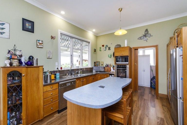 Photo of property in 9 Oxford Street, Hokowhitu, Palmerston North, 4410