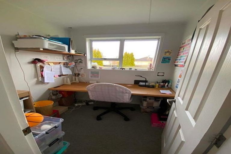Photo of property in 176a Langdons Road, Northcote, Christchurch, 8052